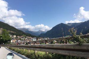 Photo taken at Str. de Somcosta, 9-19, 38039 Vigo di Fassa TN, Italy with Apple iPhone SE