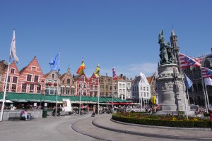 Photo taken at Markt 15-17, 8000 Brugge, Belgium with Panasonic DMC-GH2