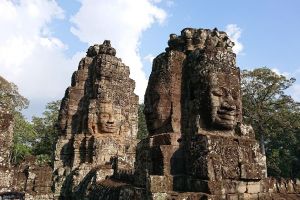 Photo taken at Bayon, Grand Circuit / Petit Circuit, Phum Angkor Krau, Siem Reap, 17262, Cambodia with Sony H8416