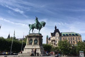 Photo taken at Charles X Gustav of Sweden Statue, 211 34 Malmö, Sweden with Apple iPhone 6s