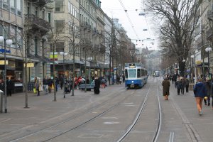 Photo taken at Bahnhofplatz 7, 8001 Zürich, Switzerland with Canon EOS 1100D