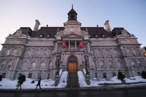 Photo taken at 160 Rue Notre Dame Est, Montréal, QC H2Y 1C2, Canada with NIKON D5200