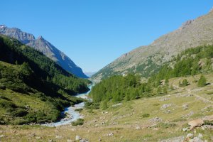 Photo taken at Segnavia 7EE, 11028 Valtournenche AO, Italy with FUJIFILM FinePix X100