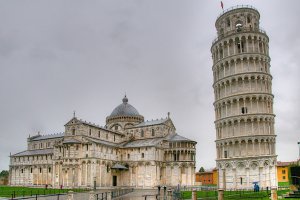 Photo taken at Via Santa Maria, 114, 56126 Pisa PI, Italy with NIKON D300