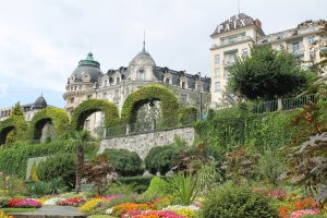 Photo taken at Avenue du Théâtre 8, 1005 Lausanne, Switzerland with Canon EOS 1100D