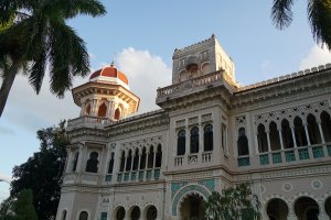 Photo taken at Paseo El Prado, Cienfuegos, Cuba with SONY ILCE-6000