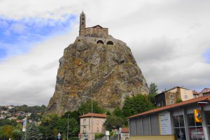 Photo taken at 2 Avenue de Bonneville, 43000 Aiguilhe, France with SONY SLT-A77V