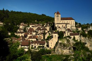 D8, 46330 Saint-Cirq-Lapopie, France