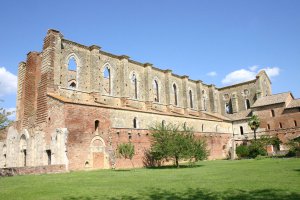 Photo taken at Strada Comunale di San Galgano, 167, 53012 Chiusdino SI, Italy with Canon EOS 300D DIGITAL