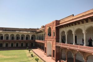Photo taken at Agra Fort, Minar Bazaar, Subhash Bazaar, Taj Ganj, Agra, Uttar Pradesh, 282003, India with Apple iPhone 7 Plus