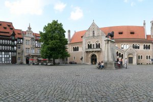 Photo taken at Burgplatz 4, 38100 Braunschweig, Germany with Canon EOS 400D DIGITAL