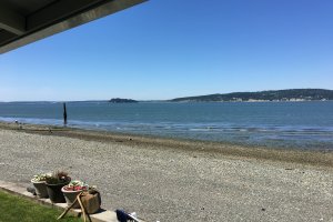 Photo taken at 624 Beach View Ln, Camano Island, WA 98282, USA with Apple iPhone 6s Plus