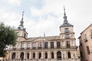 Photo taken at Fuente Tres Aguas, Plaza del Ayuntamiento, Santa Bárbara, Toledo, Castile-La Mancha, 45002, Spain with NIKON D810