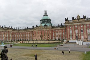 Photo taken at University of Potsdam, Am Neuen Palais 10, 14469 Potsdam, Germany with Canon PowerShot SX230 HS