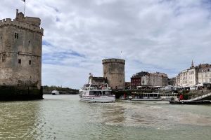 Photo taken at Vieux Port, Quai Duperré, Le Gabut, La Rochelle, Charente-Maritime, Nouvelle-Aquitaine, Metropolitan France, 17000, France with Apple iPhone 13 mini