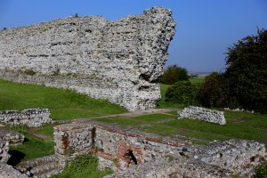 Photo taken at 3 Castle Rd, Richborough, Sandwich, Kent CT13 9JL, UK with Canon EOS 6D