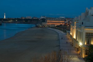 Photo taken at 12 Avenue Edouard VII, 64200 Biarritz, France with NIKON D300