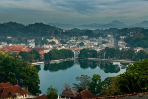 Photo taken at 31 Rajapihilla Mawatha, Kandy, Sri Lanka with NIKON D200