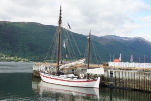 Photo taken at Havnegata 2, 6300 Åndalsnes, Norway with SONY SLT-A77V