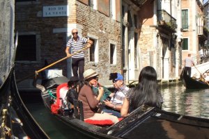 Piscina S. Moise, 2036, 30124 Venezia, Italy