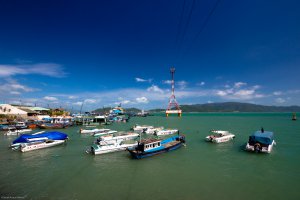 Photo taken at Trần Phú, Cầu Đá, Vĩnh Nguyên, tp. Nha Trang, Khánh Hoà, Vietnam with Canon EOS REBEL T3i