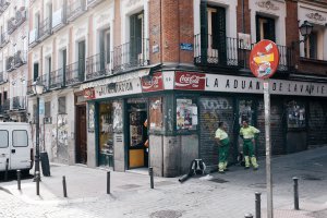 Photo taken at Calle Lavapiés, 45, 28012 Madrid, Madrid, Spain with FUJIFILM X100S