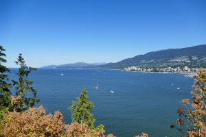 Photo taken at Prospect Point Trail, Vancouver, BC V6G 3E2, Canada with Panasonic DMC-FZ1000